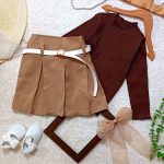 Girls' blouses and skirts from size 40 to size 55