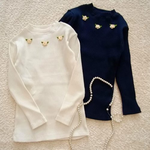 Girls' blouses from size 30 to 55