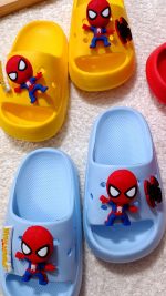 Slippers for girls and boys from sizes 25 to 32