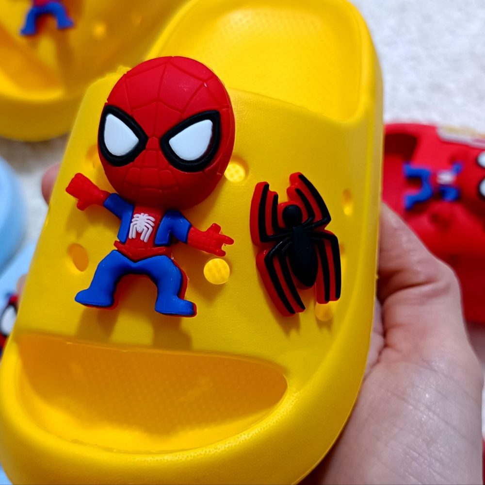 Slippers for girls and boys from sizes 25 to 32