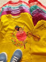 Girls' T-shirts and shorts, sizes 45 and 50