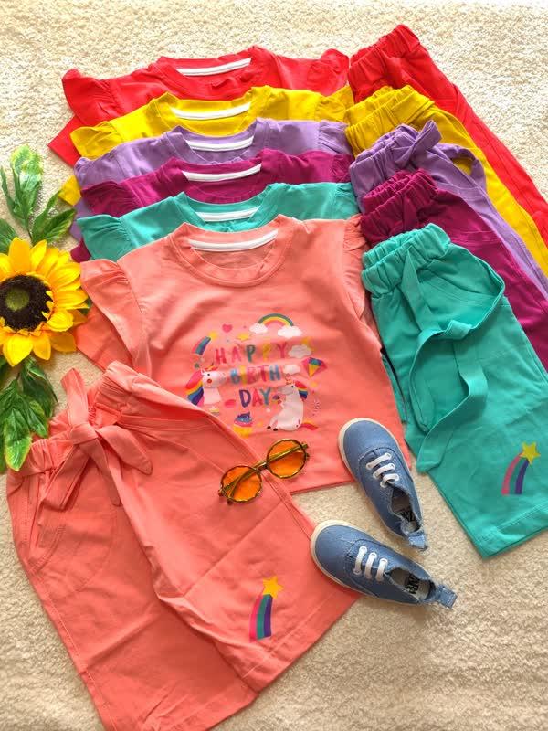 Girls' crop shorts from size 45 to 60 (3)