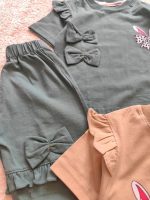 Girls' T-shirt and shorts, 2 to 5 years old