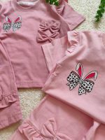 Girls' T-shirt and shorts, 2 to 5 years old