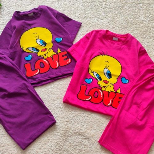 Girls' t-shirts and shorts from sizes 35 to 45