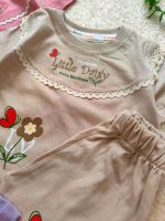 Girls' t-shirts and shorts from sizes 35 to 50
