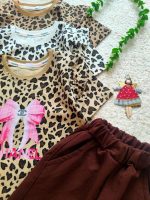 Girls' t-shirts and shorts from sizes 40 to 55