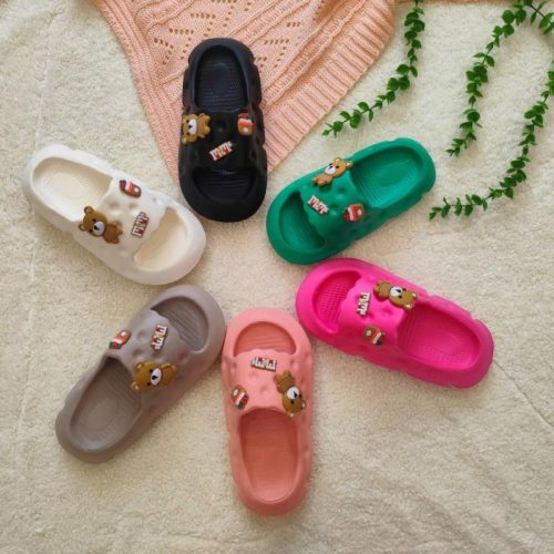 Boys' and girls' slippers from size 31 to 35