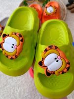 Boys' and girls' slippers, sizes 24 to 28