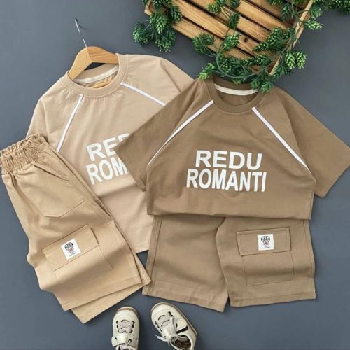 Boys' t-shirts and shorts from sizes 45 to 60