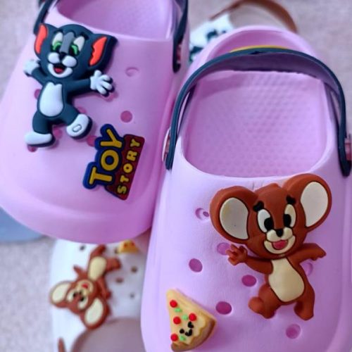Crocs for girls and boys, sizes 22 to 25
