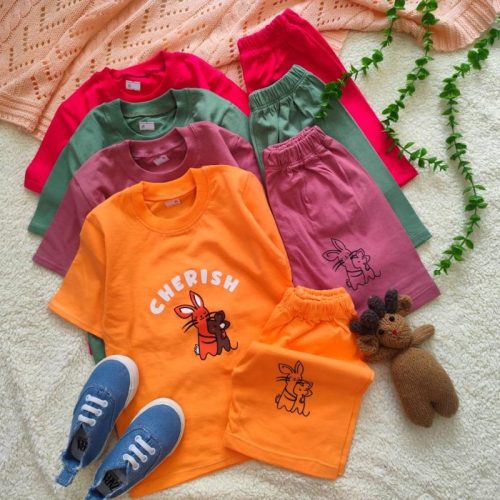 Girls' T-shirt and shorts from 2 to 5 years old