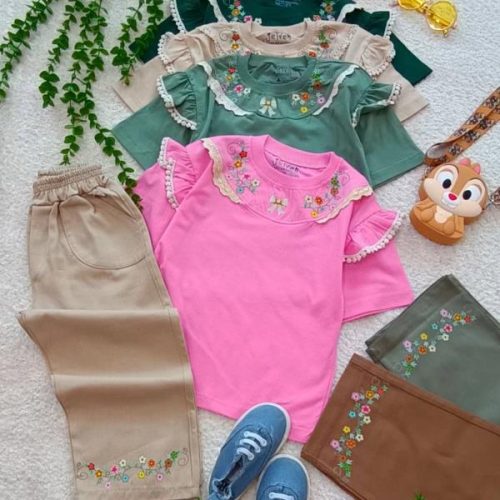 Girls' T-shirts and pants from size 40 to size 60