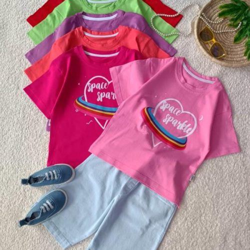 Girls' T-shirts and shorts, sizes 45 to 50