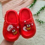 Girls' and boys' slippers from size 24 to 28