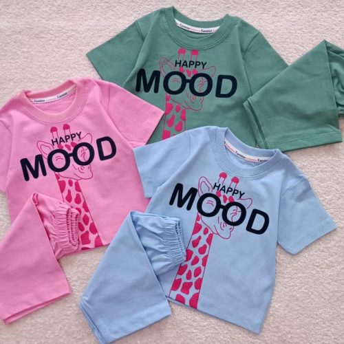 Girls' and boys' t-shirts and shorts from sizes 35 to 50