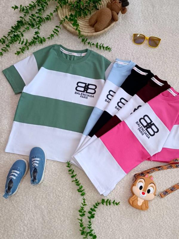 Girls' and boys' t-shirts from sizes 50 to 70 (2) Girls' and boys' t-shirts from sizes 50 to 70
