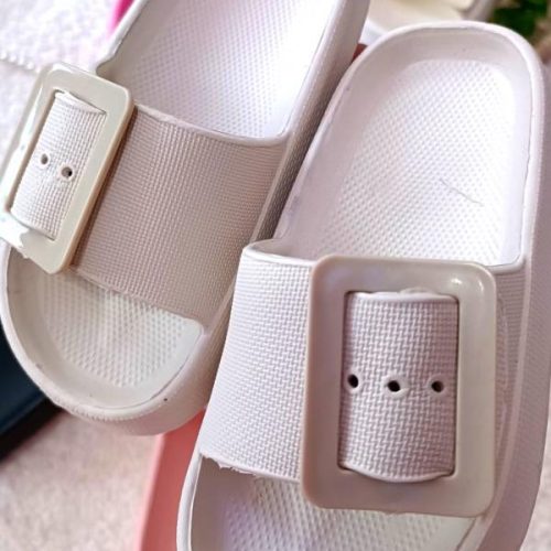 Girls' slippers from size 25 to 30