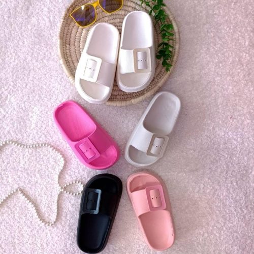 Girls' slippers from size 25 to 30