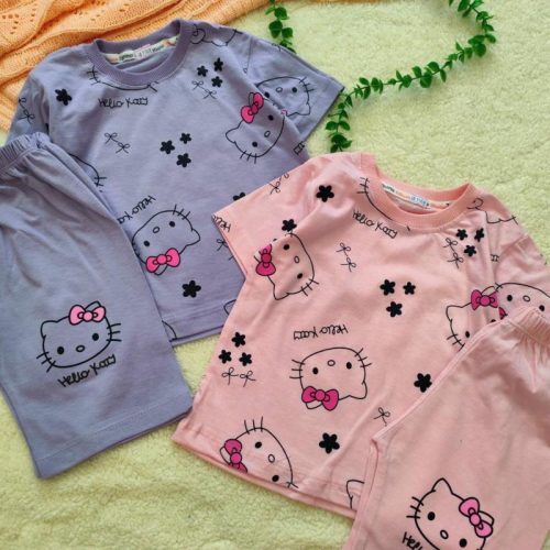 Girls' t-shirts and shorts from 2 to 4 years old
