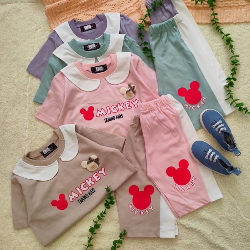 Girls' t-shirts and shorts from size 40 to 45 (3) Girls' t-shirts and shorts from size 40 to 45