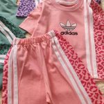 Girls' t-shirts and shorts from sizes 35 to 50