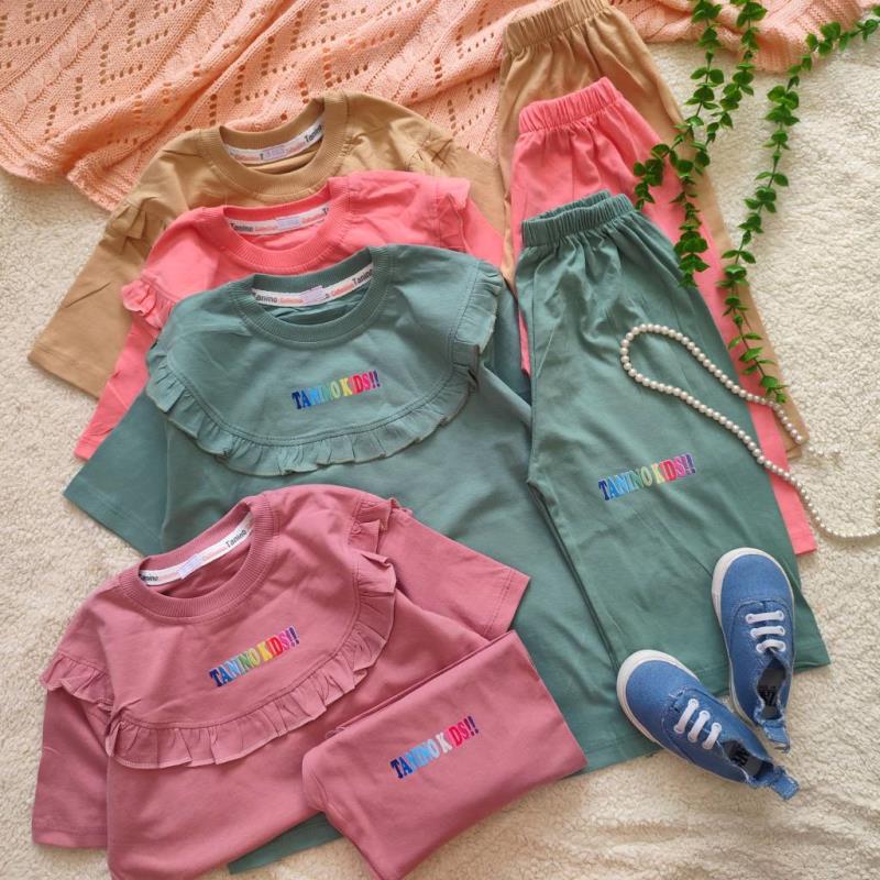 Girls' t-shirts and shorts from sizes 40 to 55 (1)