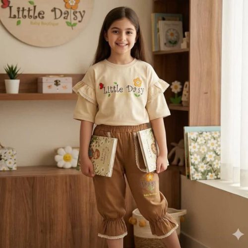 Girls' t-shirts and shorts from sizes 40 to 60