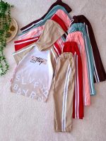 T-shirts and pants for girls and boys, 4 to 7 years old.