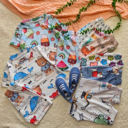 T-shirts and shorts for girls and boys from 1 year to 7 years
