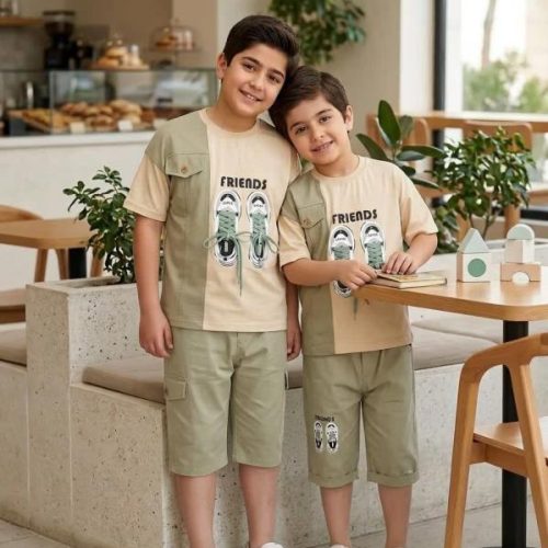 Boys' t-shirts and shorts from sizes 35 to 60