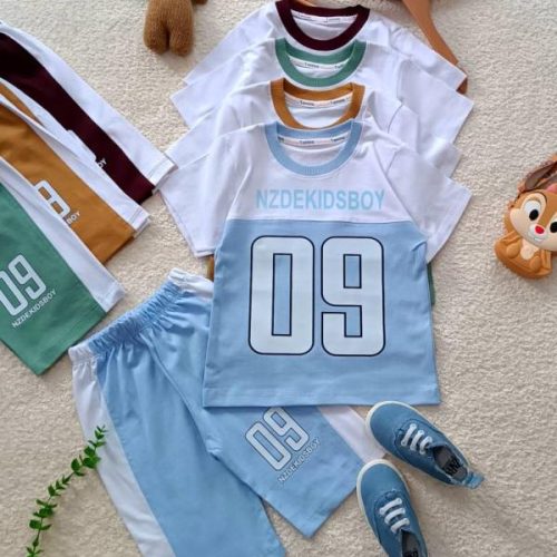 Boys' t-shirts and shorts from sizes 40 to 65