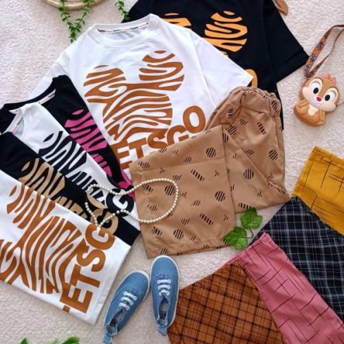 Crops and pants for girls and women from sizes 55 to 70