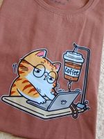 Girls' and women's T-shirts