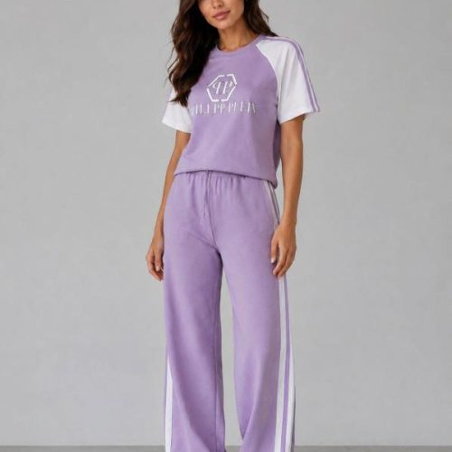 Girls' and women's T-shirts and pants from sizes 55 to 70