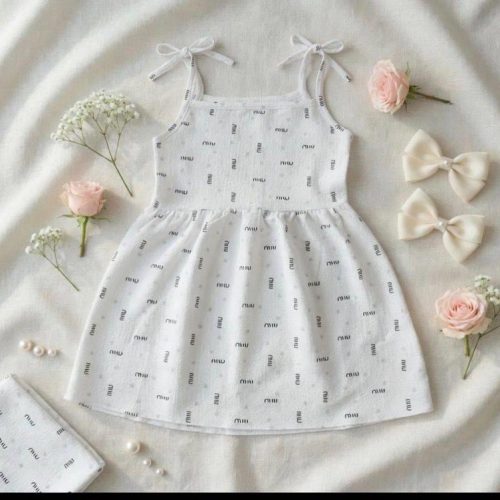 Girls' shirts from size 40 to 55