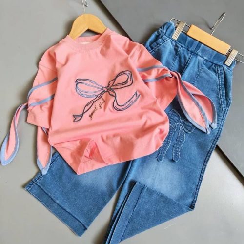Girls' t-shirts and pants from sizes 45 to 60
