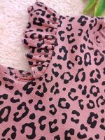 Girls' t-shirts and shorts from sizes 40 to 55