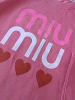 Girls' t-shirts and shorts from sizes 45 to 60