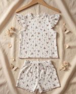 Girls' tops and shorts from sizes 40 to 55