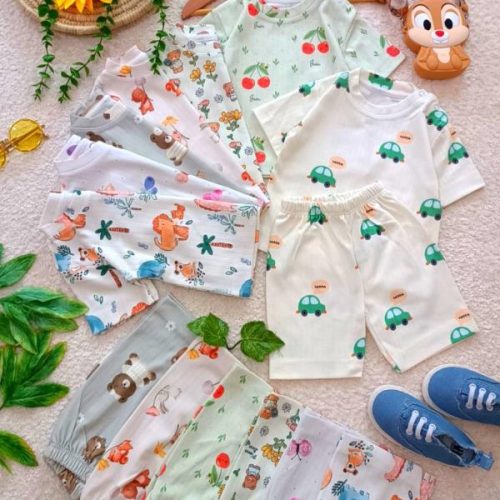 T-shirts and shorts for girls and boys from 6 months to 48 months