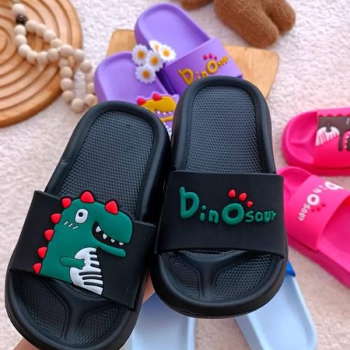 Girls' and boys' slippers, sizes 24 to 29