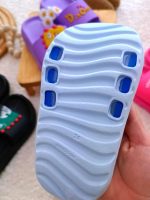 Girls' and boys' slippers, sizes 24 to 29