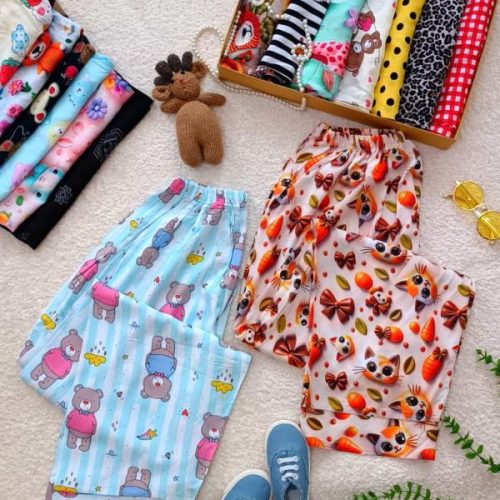 Girls' and women's trousers