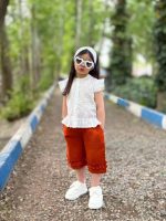Girls' blouse and shorts set, sizes 40 to 55.