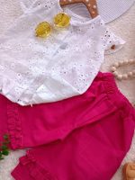 Girls' blouse and shorts set, sizes 40 to 55.