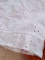 Girls' blouse and shorts set, sizes 40 to 55.