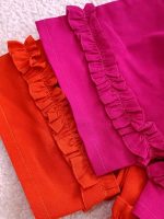Girls' blouse and shorts set, sizes 40 to 55.
