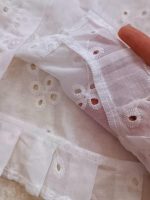 Girls' blouse and shorts set, sizes 40 to 55.