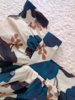 Girls' top and trousers, sizes 45 to 55